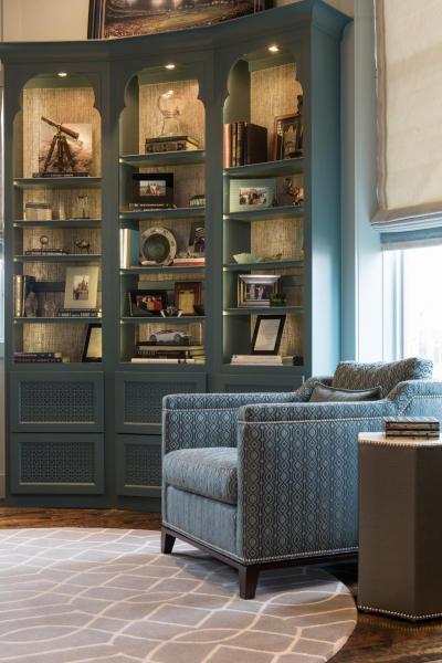 Szekrényvilágítás - nappali ötlet, klasszikus stílusban