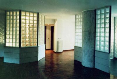 Alacsony belmagasság - belső továbbiak ötlet, minimál stílusban