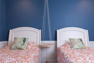 Sötétkék falú háló - háló ötlet, modern stílusban