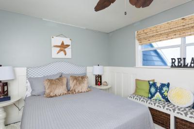 Szürke-fehér vendégháló - háló ötlet, modern stílusban