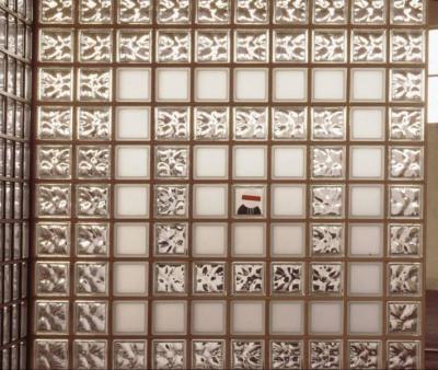 Játék az üvegtéglával - előszoba ötlet, modern stílusban