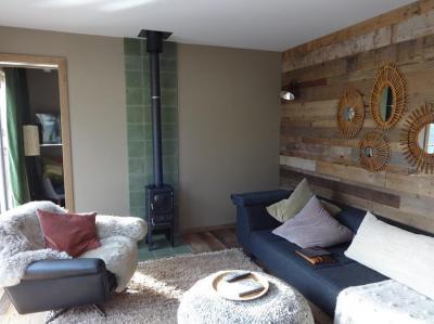 Nappali egy kis kandallóval - nappali ötlet