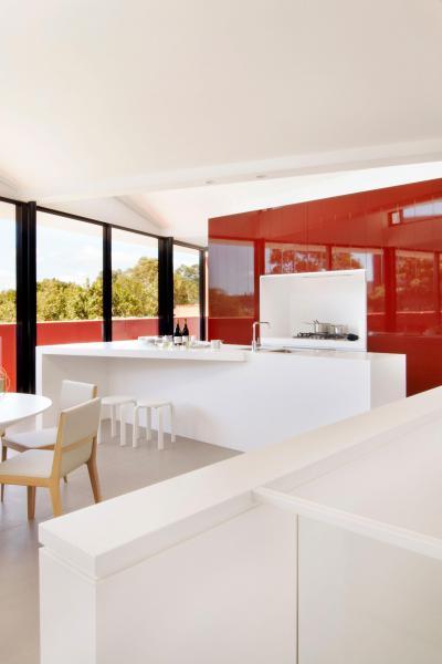 Magasfényű konyhabútor - konyha / étkező ötlet, modern stílusban