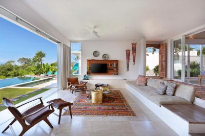 Teraszra nyitott nappali - nappali ötlet, egzotikus stílusban