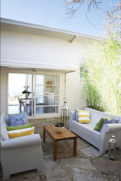 Hangulatos terasz - kert / udvar ötlet, modern stílusban