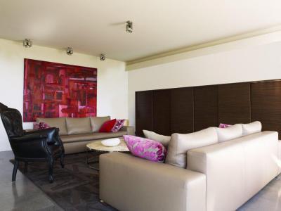 Tűzes színű falikép - nappali ötlet, modern stílusban