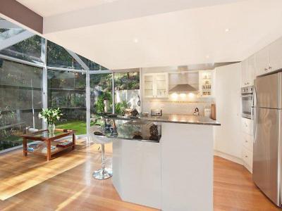 Óriási ablakok23 - konyha / étkező ötlet, modern stílusban