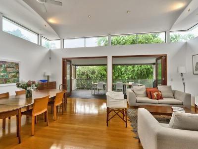 Óriási ablakok32 - nappali ötlet, modern stílusban