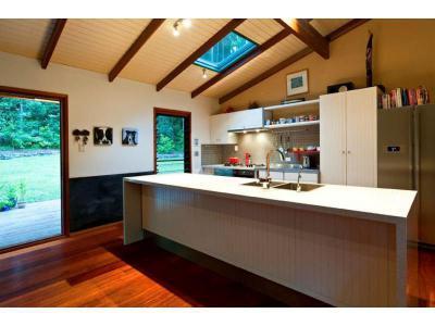 Gerendák a lakásban20 - konyha / étkező ötlet, modern stílusban