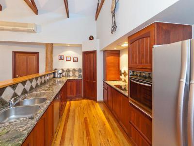 Gerendák a lakásban24 - konyha / étkező ötlet