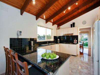 Gerendák a lakásban29 - konyha / étkező ötlet