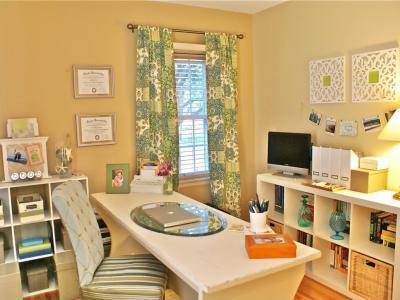 Kellemes hangulatú otthoni iroda - dolgozószoba ötlet