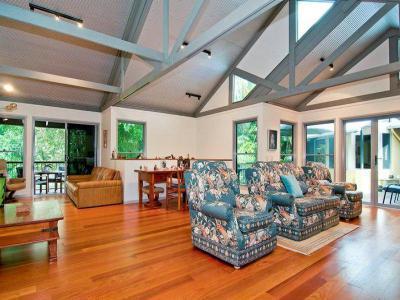 Gerendák a lakásban51 - konyha / étkező ötlet, modern stílusban