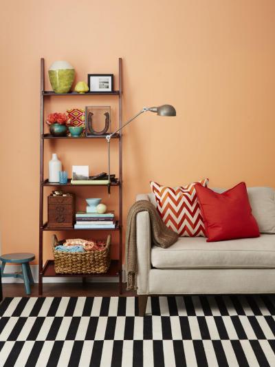 Létrapolc a nappaliban - nappali ötlet, modern stílusban