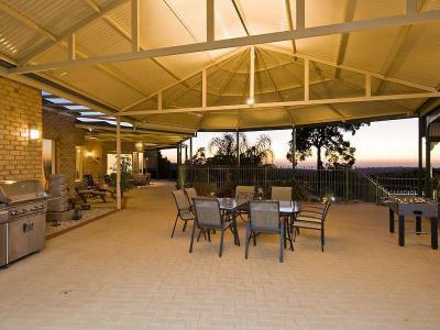 Erkély, terasz tetők - kert / udvar ötlet, modern stílusban