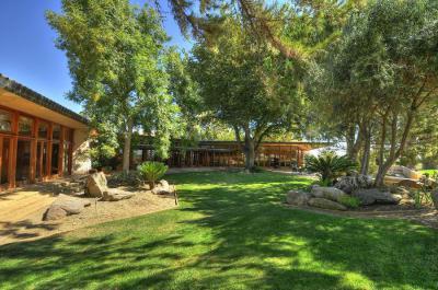 Modern lakóház - homlokzat ötlet, modern stílusban