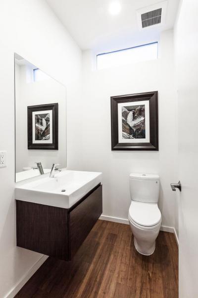 Modern fürdőszoba - fürdő / WC ötlet, modern stílusban