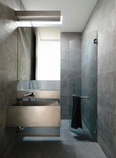 Modern fürdőszoba - fürdő / WC ötlet, modern stílusban