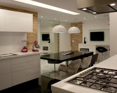 Fehér konyhabútor - konyha / étkező ötlet, modern stílusban