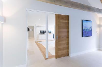 Fa tolóajtó - belső továbbiak ötlet, modern stílusban