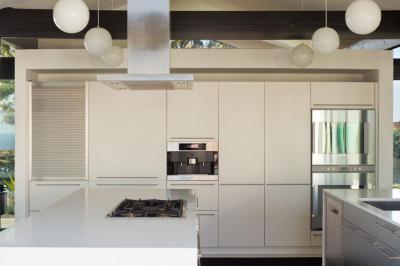 Fehér konyhabútor - konyha / étkező ötlet, modern stílusban