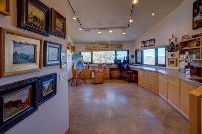 Dolgozó- és festőszoba - dolgozószoba ötlet, modern stílusban