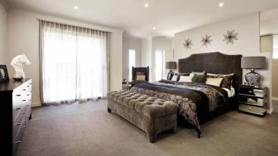 Tágas hálószoba - háló ötlet, klasszikus stílusban