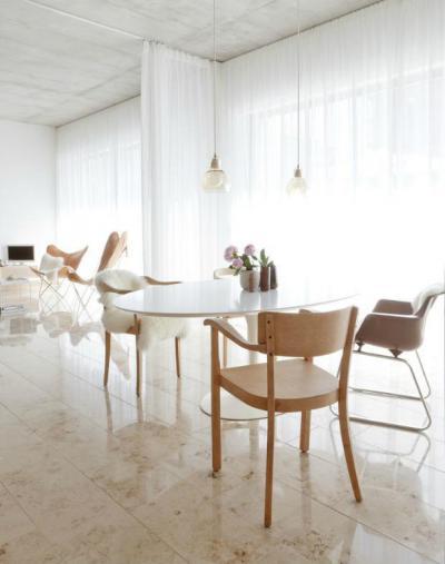 Étkező ovális étkezőasztallal3 - konyha / étkező ötlet, modern stílusban