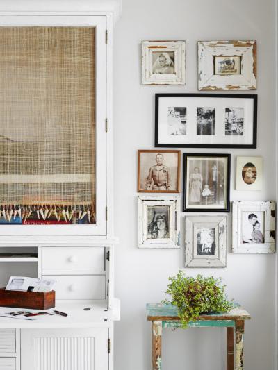 Kopott képek faldekor - dolgozószoba ötlet, rusztikus stílusban