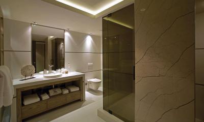 Modern fürdőszoba - fürdő / WC ötlet, modern stílusban