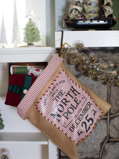 Ajándékzsák mikulásra - nappali ötlet, modern stílusban