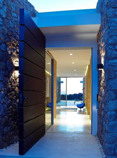 Kőfalú bejárat - bejárat ötlet, modern stílusban