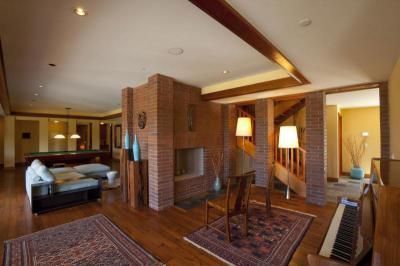 Közlekedő - belső továbbiak ötlet, modern stílusban