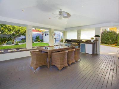 0 - kert / udvar ötlet, modern stílusban