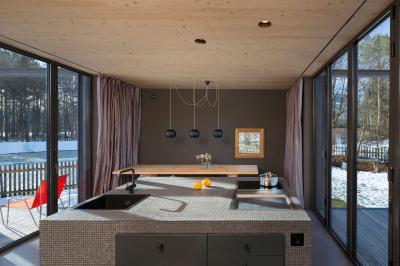 Kijárat két oldalról - konyha / étkező ötlet, modern stílusban