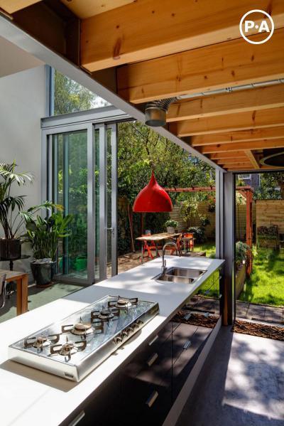 Konyhából a kertbe - konyha / étkező ötlet, modern stílusban