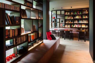 Polcos térelválasztó - belső továbbiak ötlet, modern stílusban