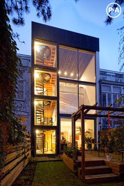 Modern lakóház - homlokzat ötlet, modern stílusban