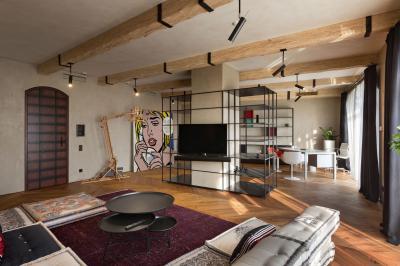 Lila szőnyeg - nappali ötlet, modern stílusban