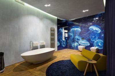 Szobaszerű fürdő - fürdő / WC ötlet, modern stílusban