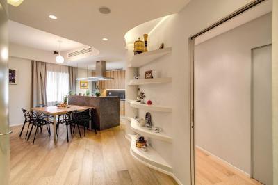 Melegburkolat a konyhában - konyha / étkező ötlet, modern stílusban