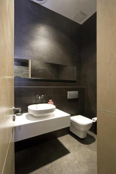 Szürke kőfal - fürdő / WC ötlet, modern stílusban