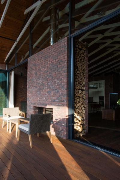 Kandalló a teraszon - erkély / terasz ötlet, modern stílusban