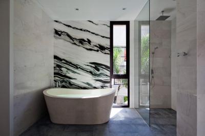 Márvánnyal burkolt fürdő - fürdő / WC ötlet, modern stílusban