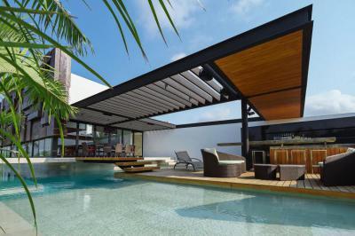 Terasz medencével - erkély / terasz ötlet, modern stílusban