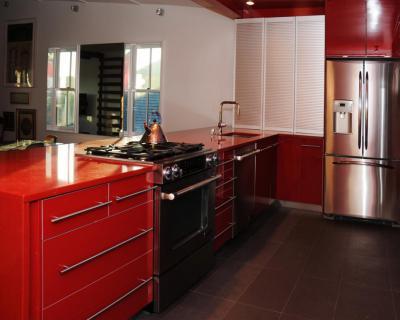 Piros konyha - konyha / étkező ötlet, modern stílusban