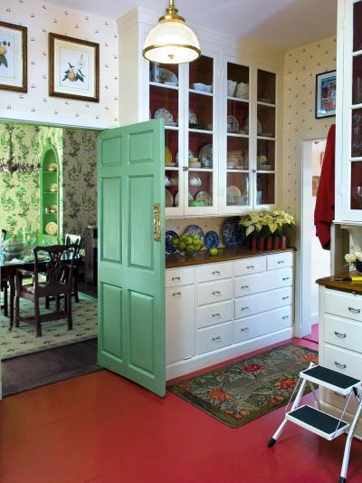 Vörös padlós konyha - konyha / étkező ötlet