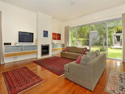 Kandalló a nappaliban29 - nappali ötlet, modern stílusban