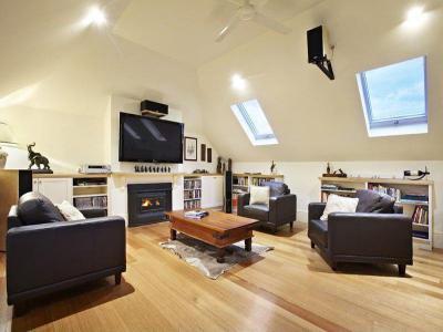 Kandalló a nappaliban51 - nappali ötlet, modern stílusban