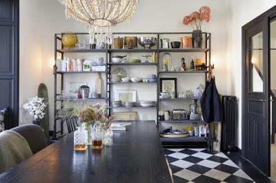 Fekete fehér burkolat - konyha / étkező ötlet